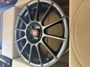 FIAT 500 Wheel (1) - ABARTH - 17" - Scratch & Dent FIAT 500 Wheel (1) - ABARTH - 17" - Scratch & Dent