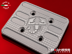FIAT 500 Pedal Set + Footrest - Aluminum - Machined ABARTH + Scorpion Logos - Automatic