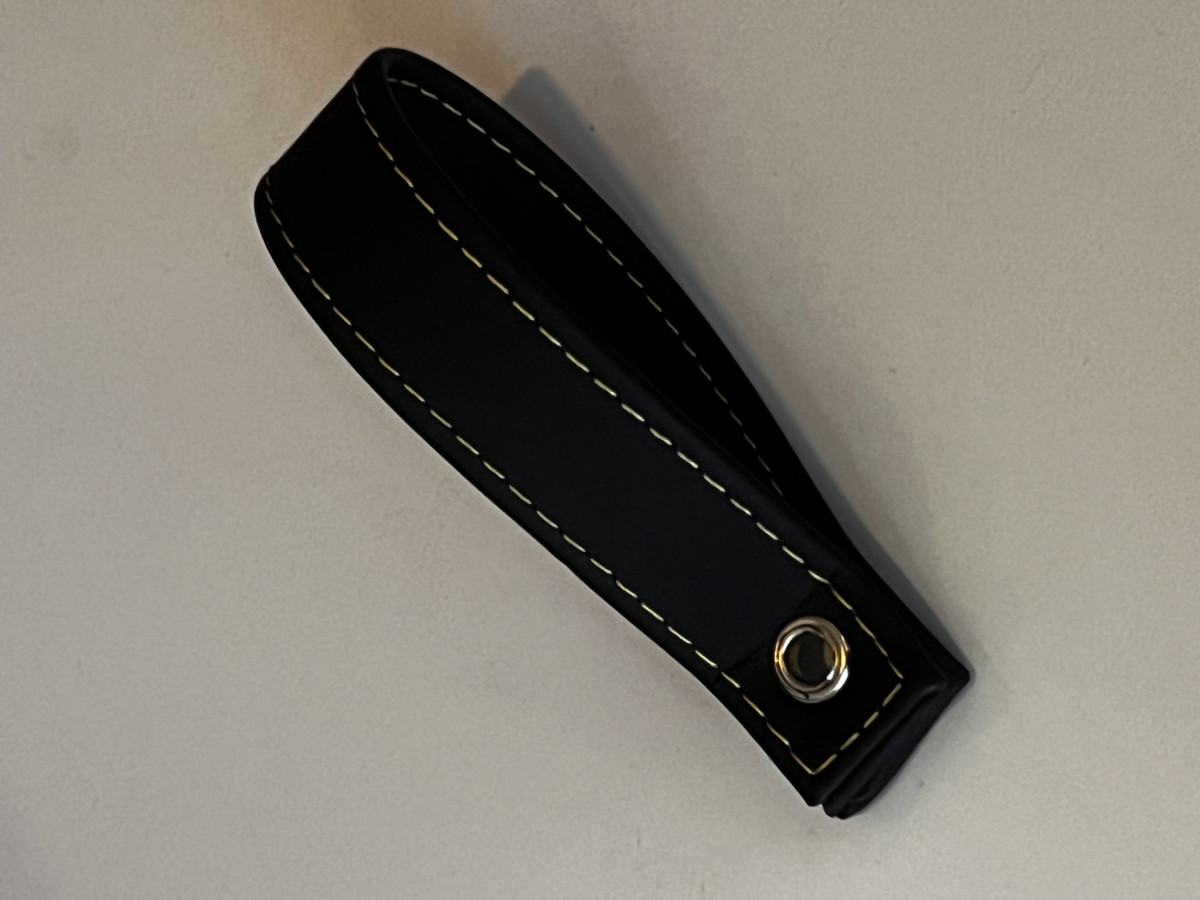 FIAT 500 Trunk Handle / Pull Strap - Black Italy - Black Leather w/ Yellow Stitch