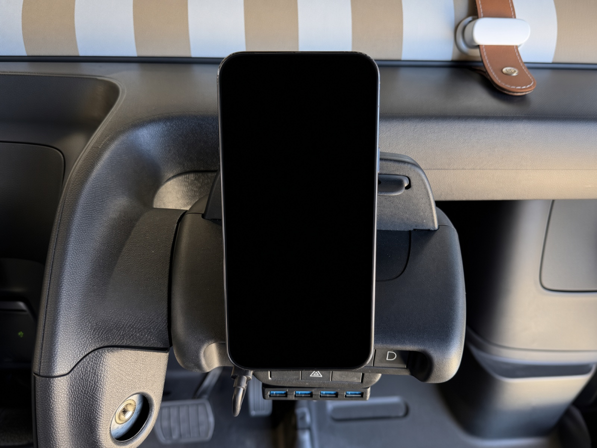 FIAT Topolino Phone Mount - Air Vent Clip - Magnetic