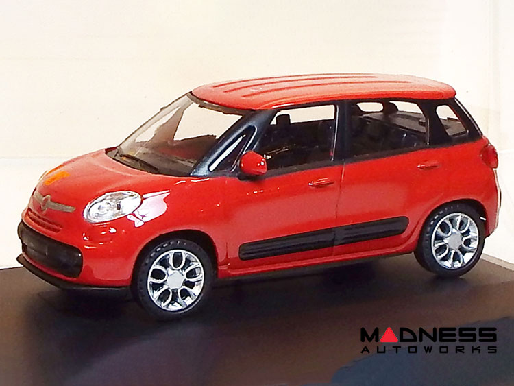 Fiat 500L Die Cast Model 1/43 scale - Red