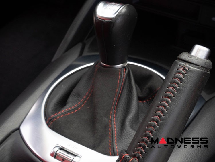 FIAT 124 Spider Gear Shift / eBrake Boot Kit - Black Leather w/ Red Stitching