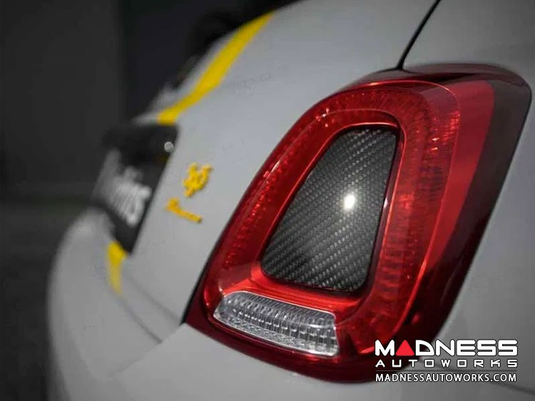 FIAT 500 Central Tail Light Trim Kit - Carbon Fiber - Yellow