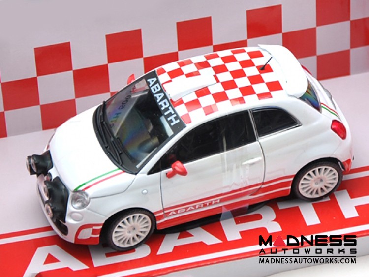 FIAT 500 ABARTH Die Cast Model 1/24 Scale -  R3T Rally by Mondo Motors